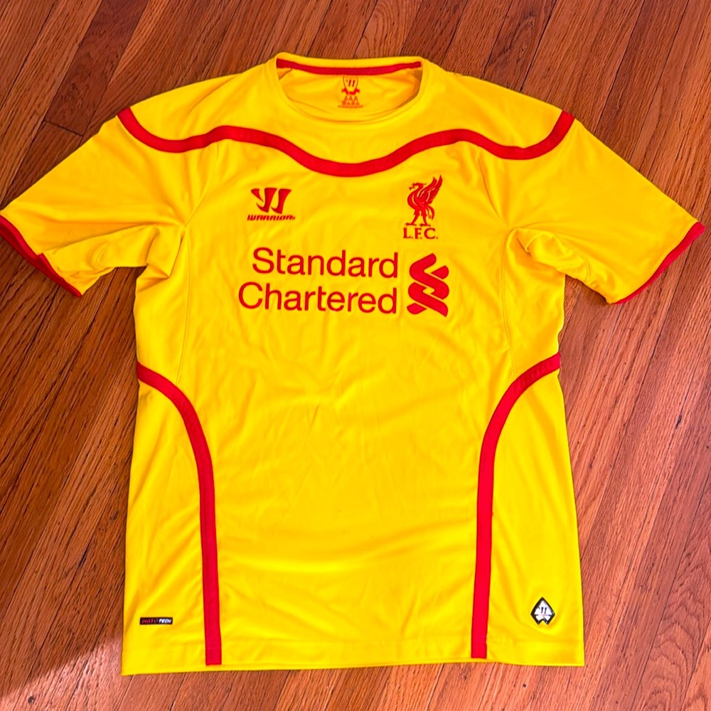Liverpool FC Jersey Autographed by Legend Steve Staunton Size Medium